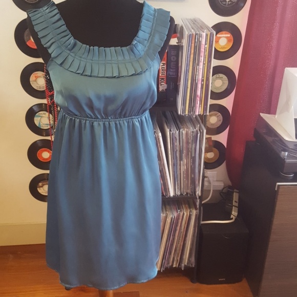 Silk dress - Picture 1 of 2